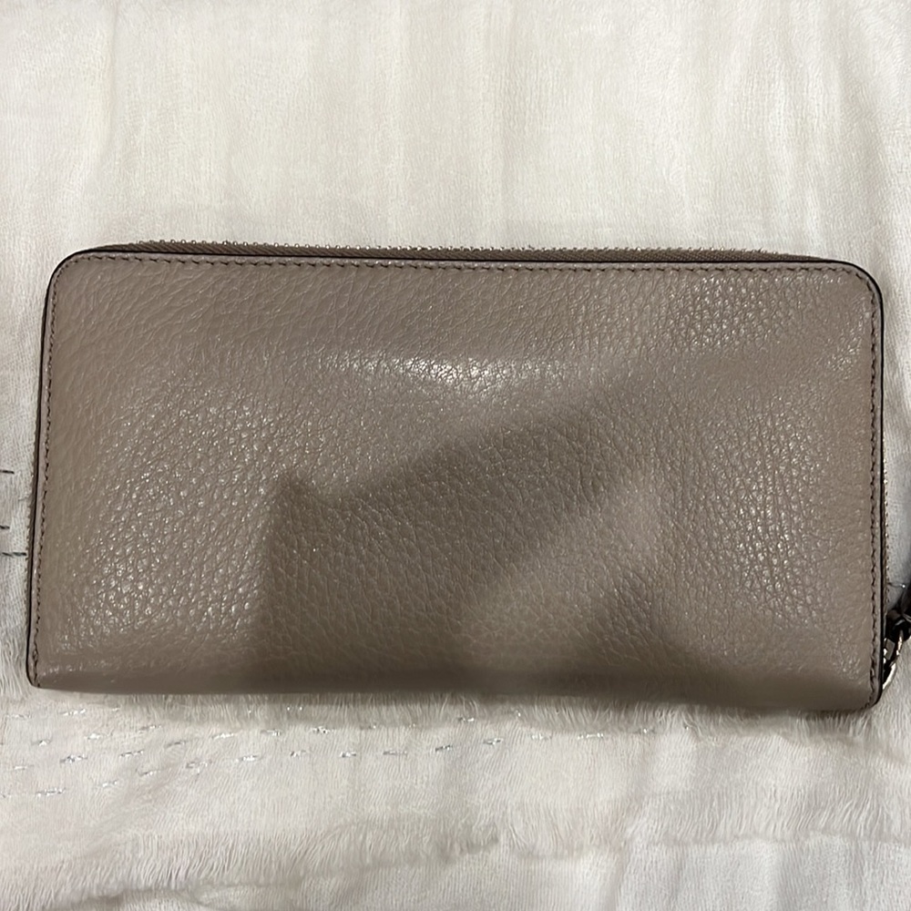 Tory Burch Wallet - Picture 3 of 4